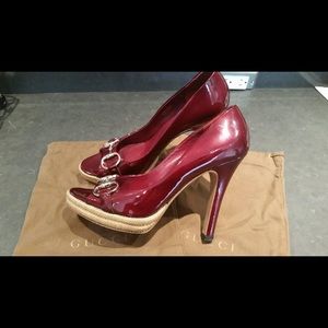 GUCCI horsebit burgundy pumps, size 8B.